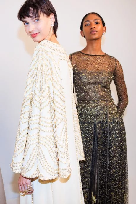 moda-vestidos-otono-2023-55_11-4 Modne haljine jesen 2023