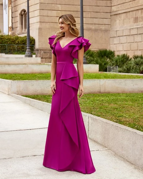 vestidos-de-dia-elegantes-2023-31_5-16 Elegantne dnevne haljine 2023