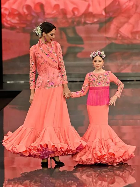 vestidos-de-flamenca-nina-2023-97-1 Flamenko haljine za djevojčice 2023
