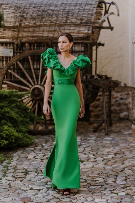 vestidos-elegantes-moda-2023-62_10-2 Modne elegantne haljine 2023