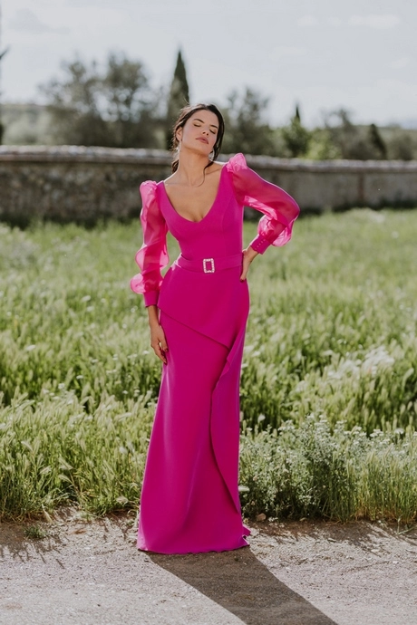 vestidos-elegantes-moda-2023-62_15-7 Modne elegantne haljine 2023