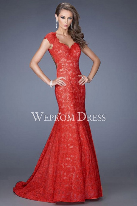 Crvena čipka duga haljina
