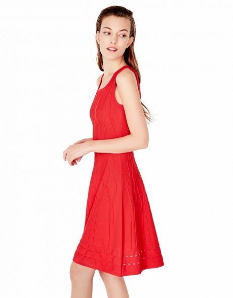 vestido-rojo-de-punto-07_15 Crvena pletena haljina