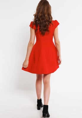 vestido-rojo-informal-99_16 Casual crvena haljina