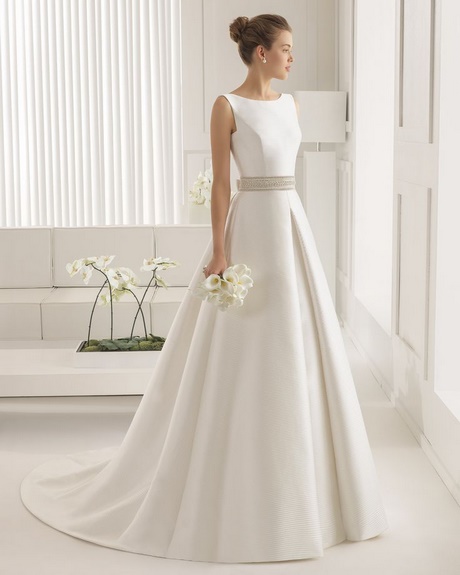 vestidos-bonitos-sencillos-y-elegantes-73_15 Jednostavna i elegantna lijepa haljina