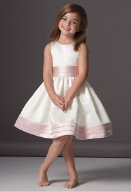 vestidos-elegantes-de-color-blanco-78_15 Elegantne bijele haljine