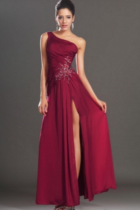 vestidos-rojos-para-boda-noche-15_15 Crvene haljine za svadbenu večer