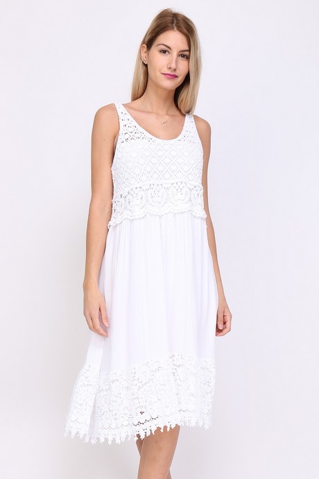 Bijela haljina s naramenicama