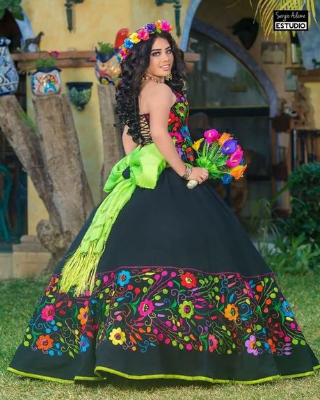 15-godišnje meksičke haljine