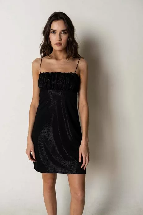 vestido-negro-verano-2024-02_17-10 Crna haljina ljeto 2024