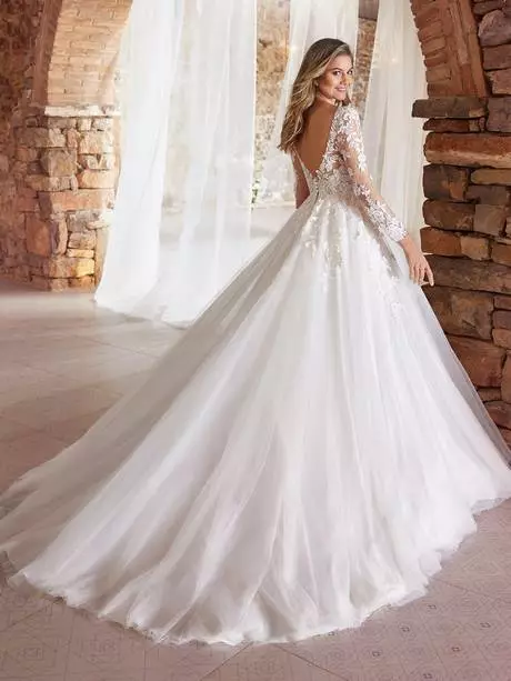 vestidos-de-novia-estilo-princesa-2024-81_14-7 Vjenčanice u stilu princeze 2024
