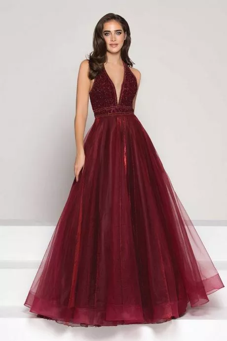 vestidos-rojos-2024-95_8-18 Crvene haljine 2024
