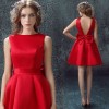 Lijepa crvena haljina