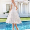 Kratke bijele haljine 2022